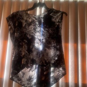 Black and white flower Sher shirt with back out
